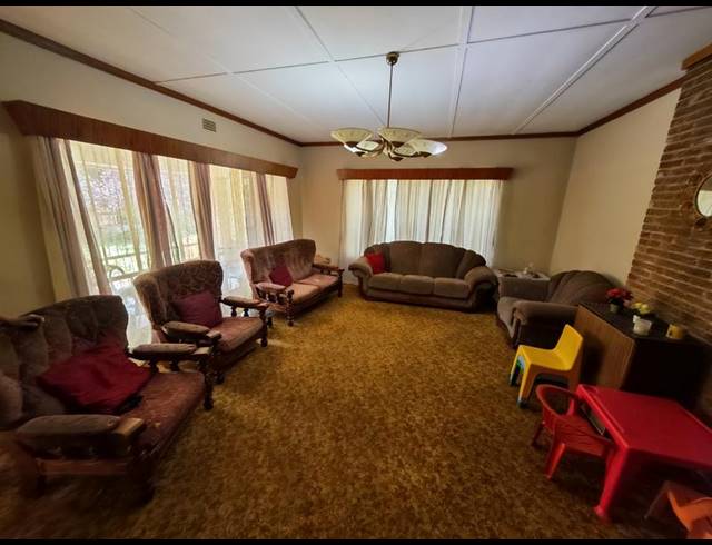 3 BEDROOM HOUSE FOR SALE IN VANDERBIJLPARK SW 5